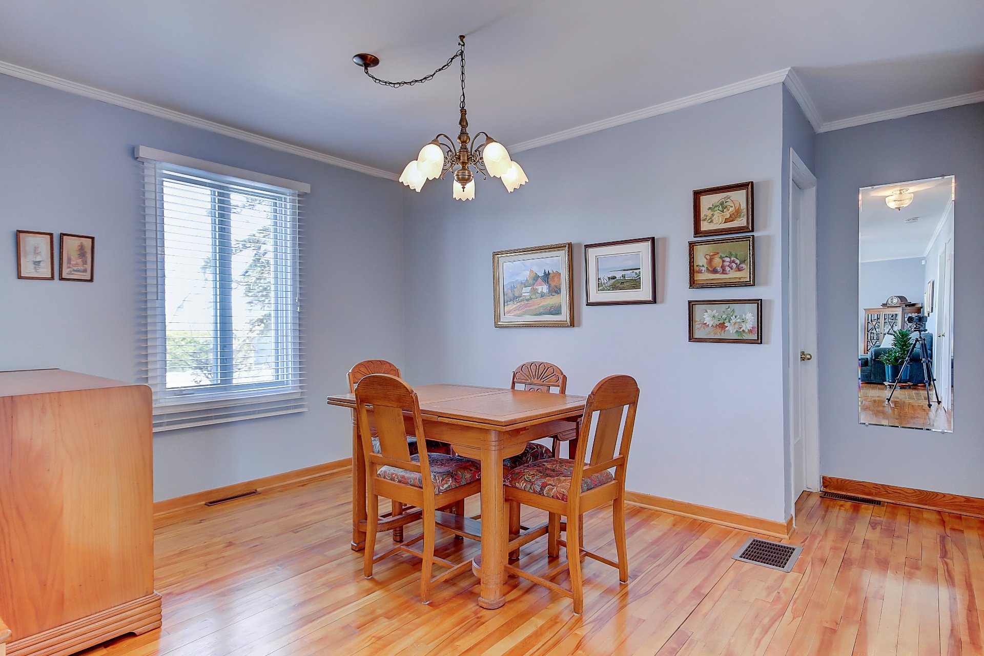 Photo - Dining room