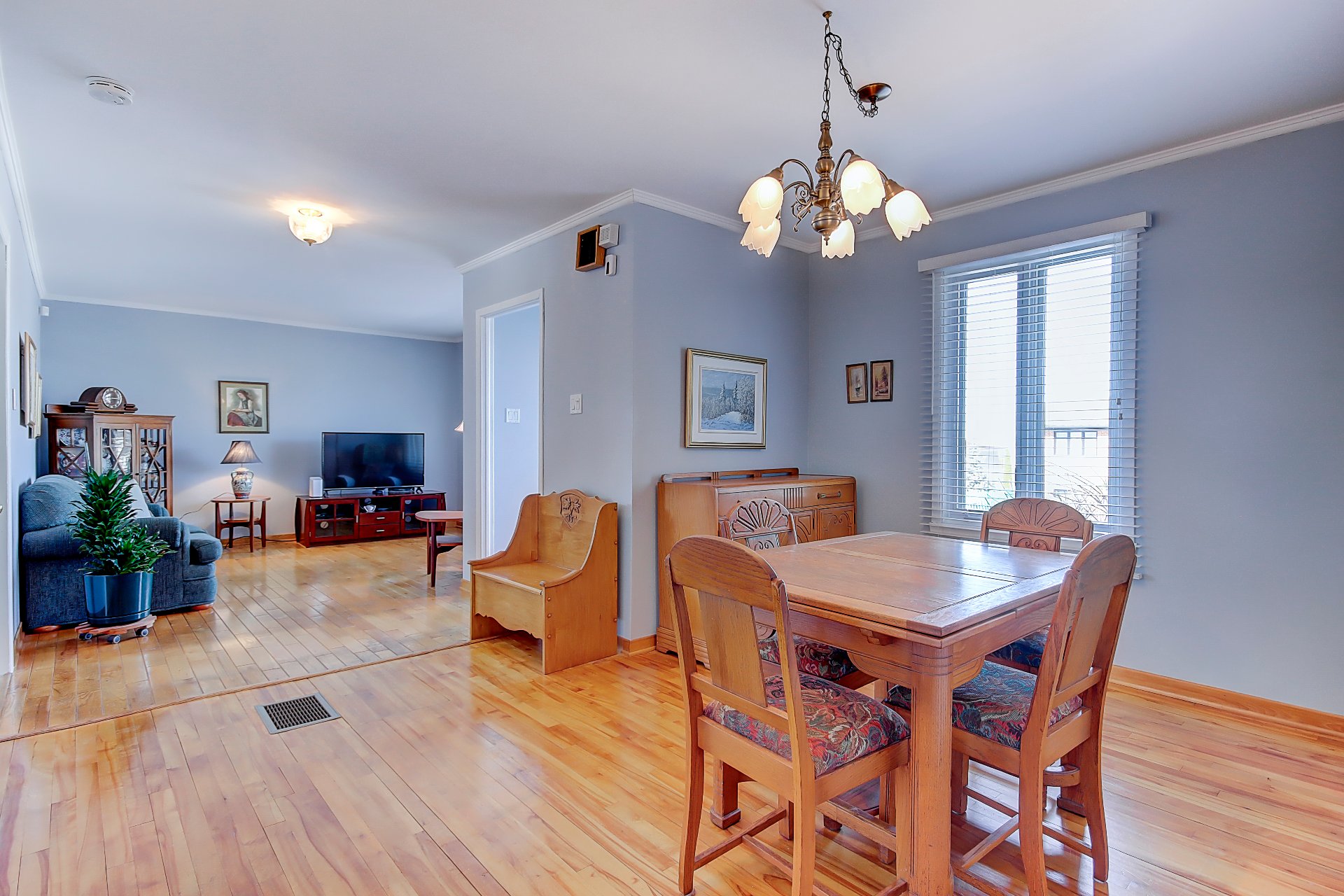 Photo - Dining room