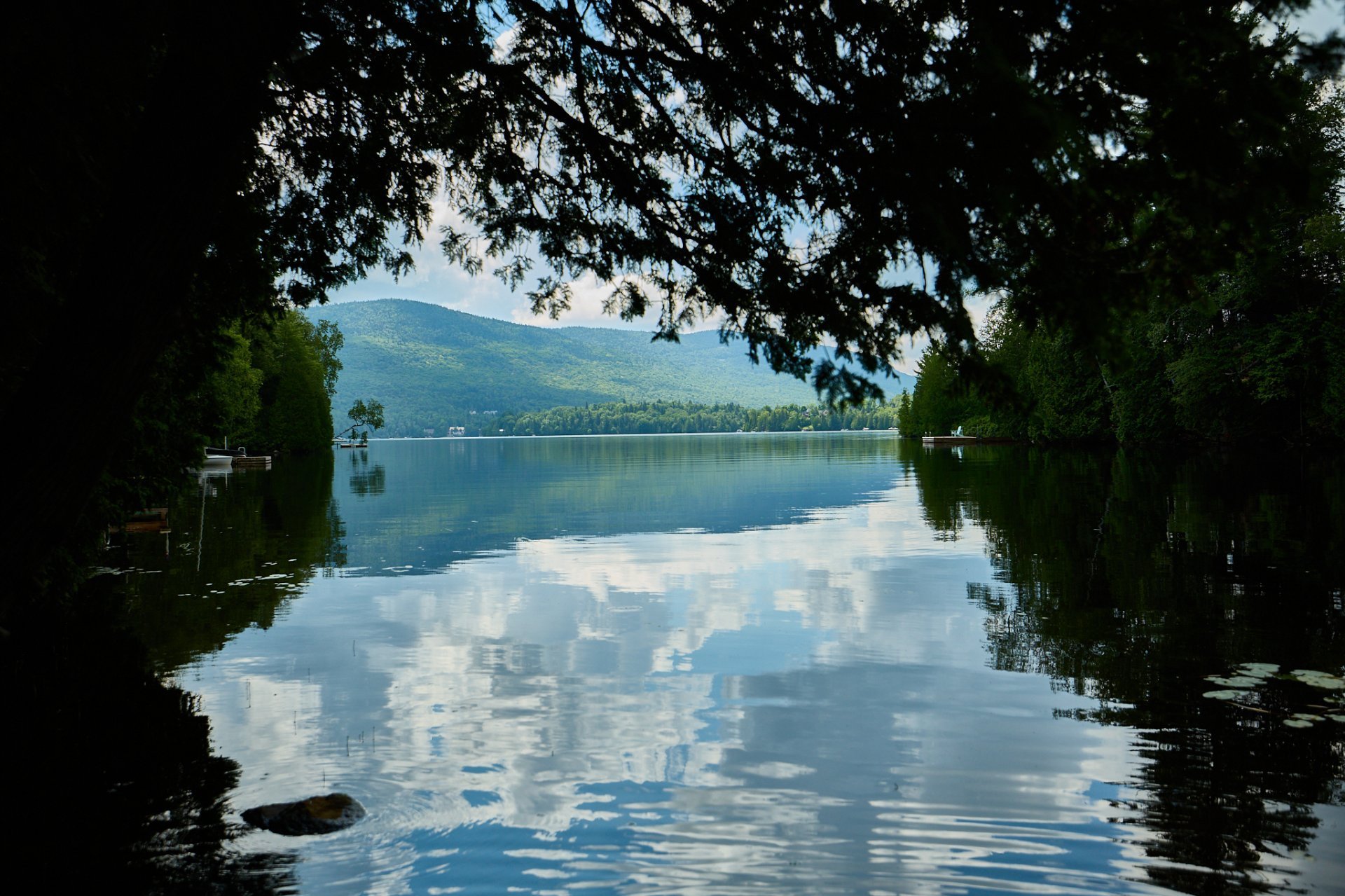 Accès au plan d'eau