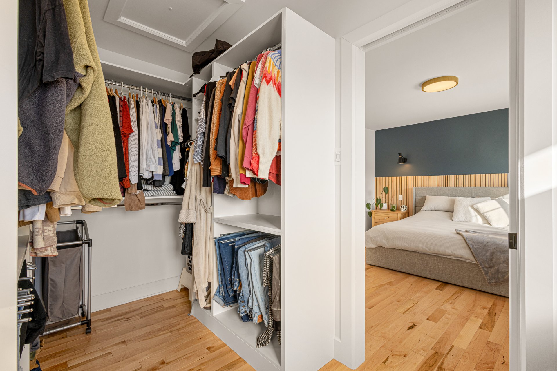 Walk-in closet