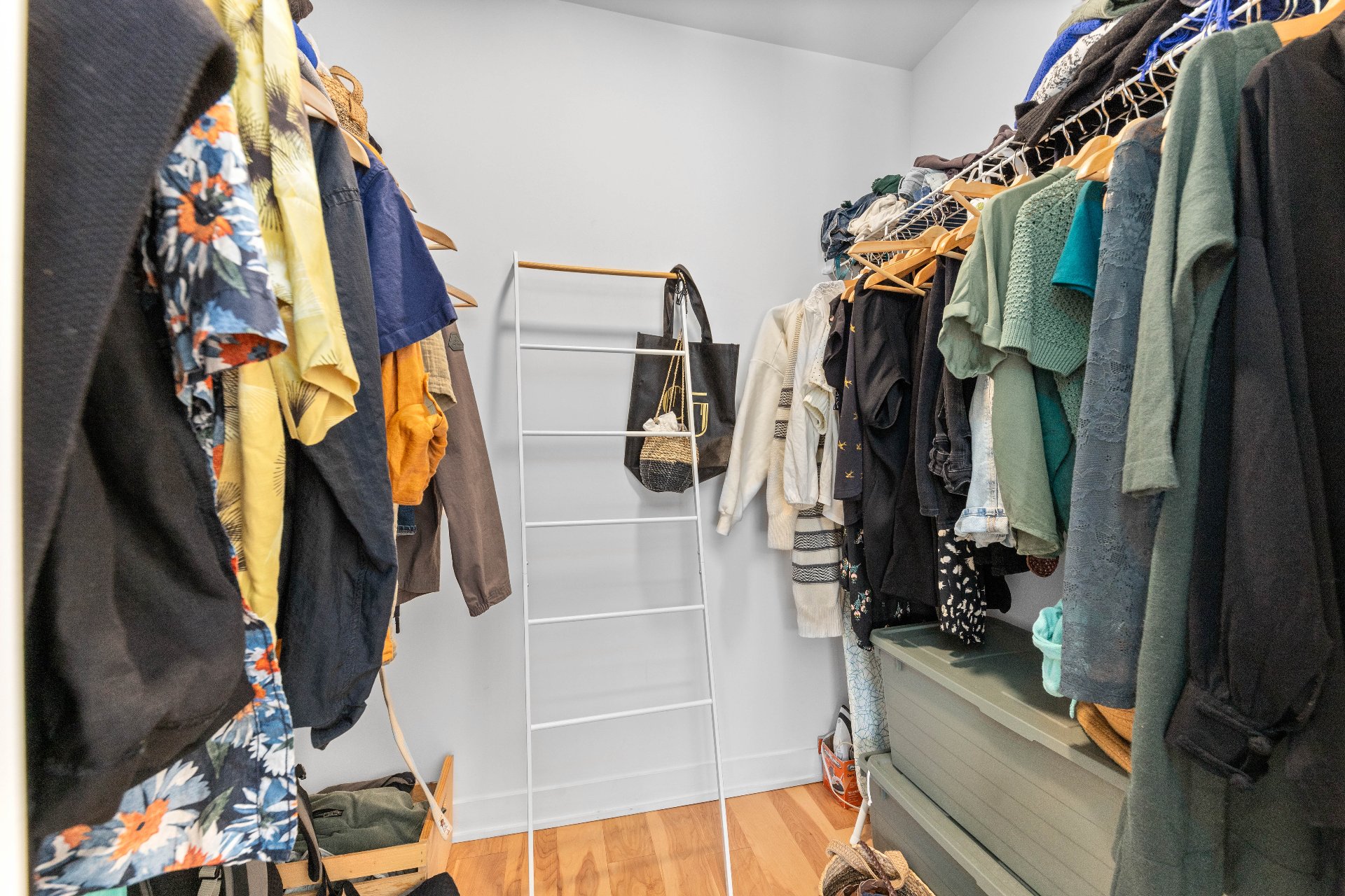 Walk-in closet