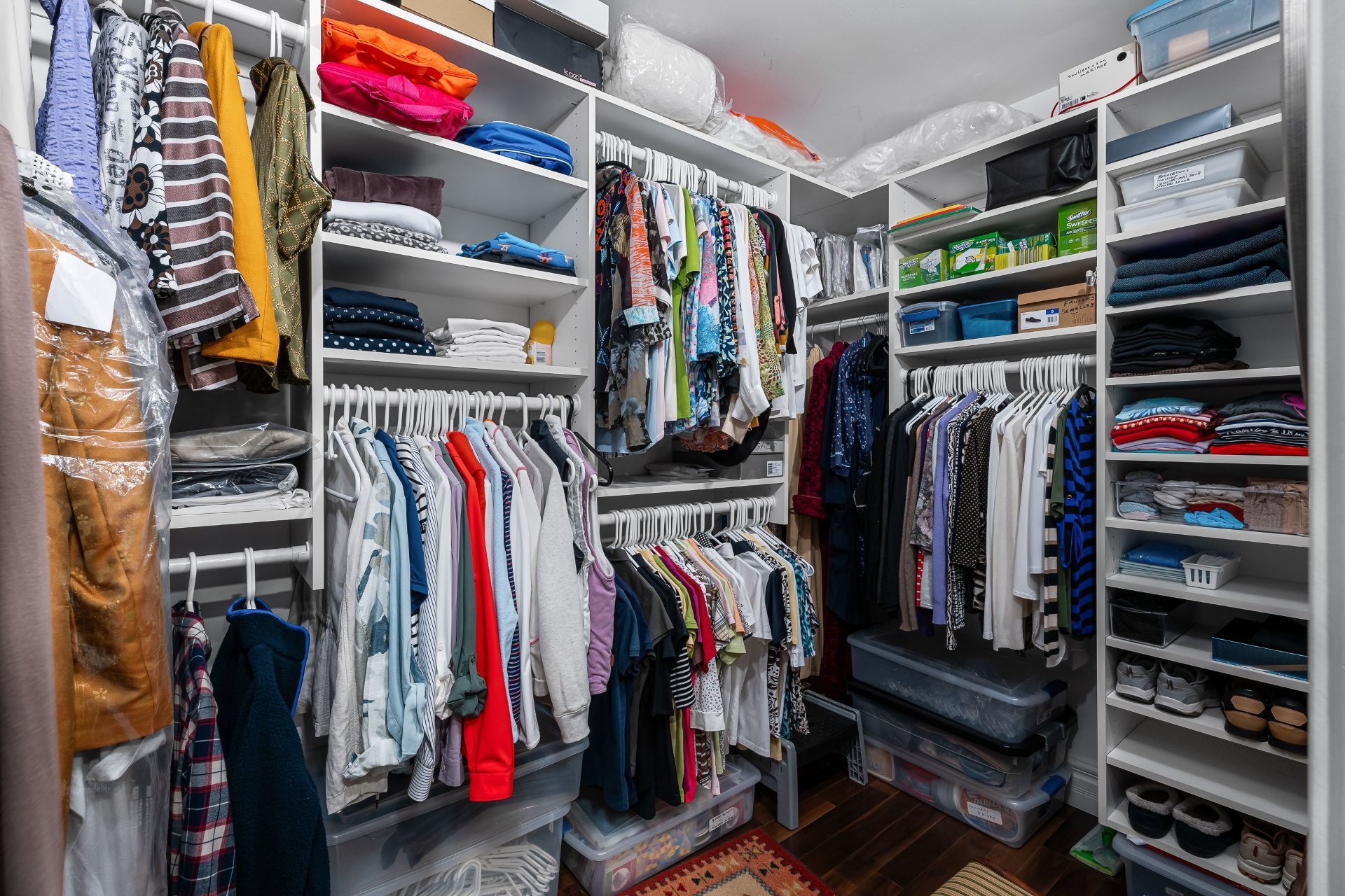 Walk-in closet