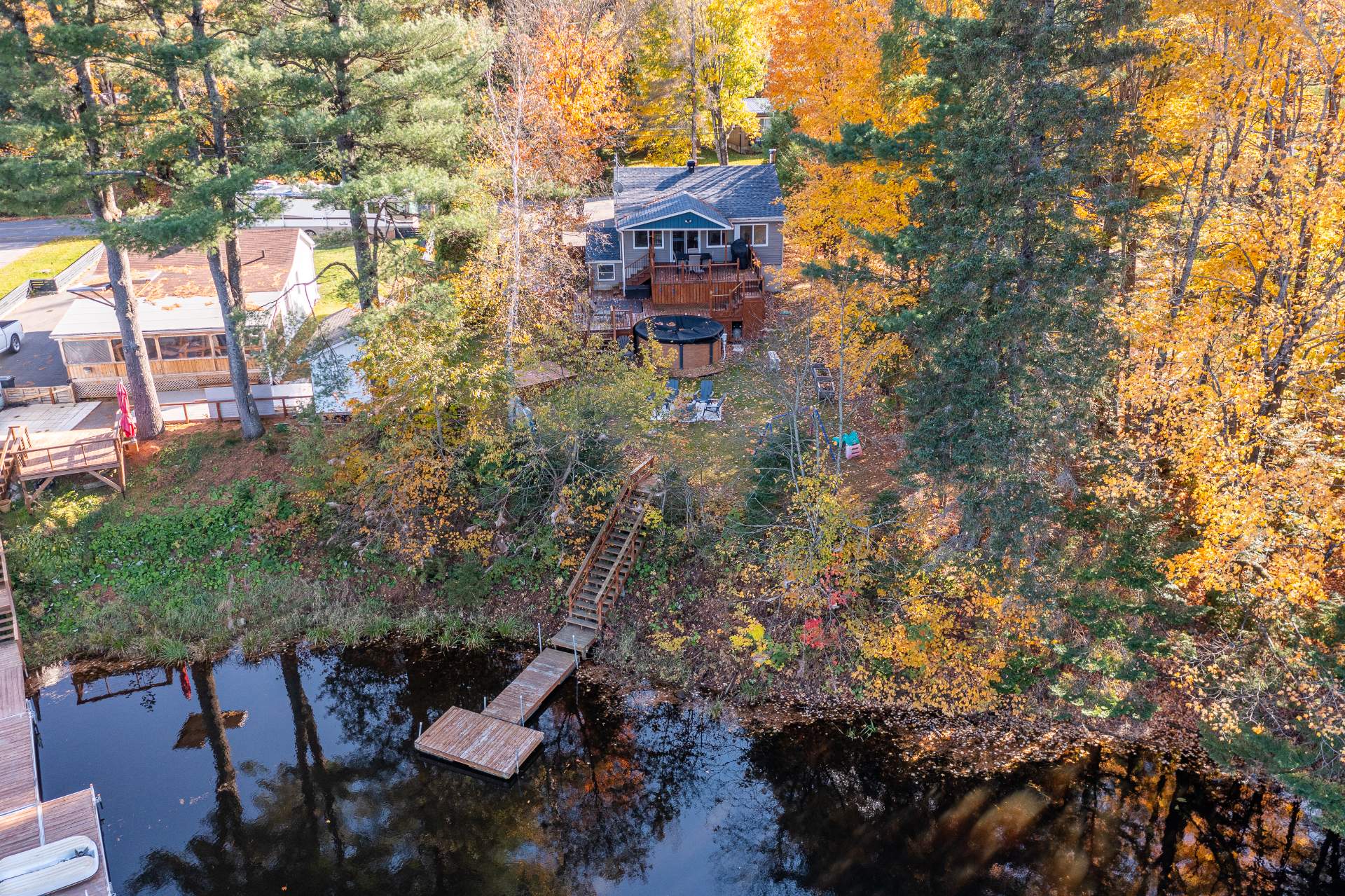 Accès au plan d'eau