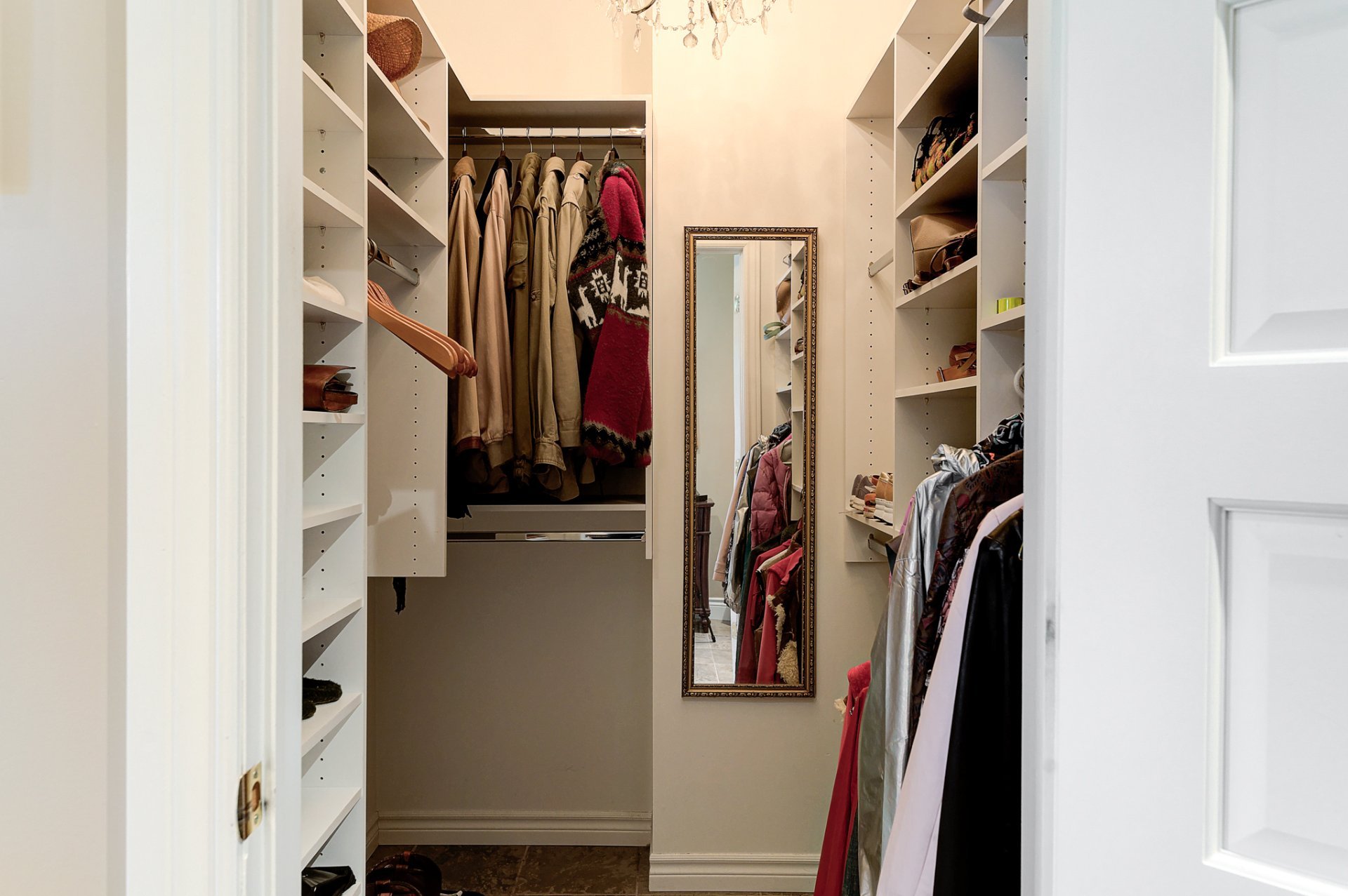 Walk-in closet