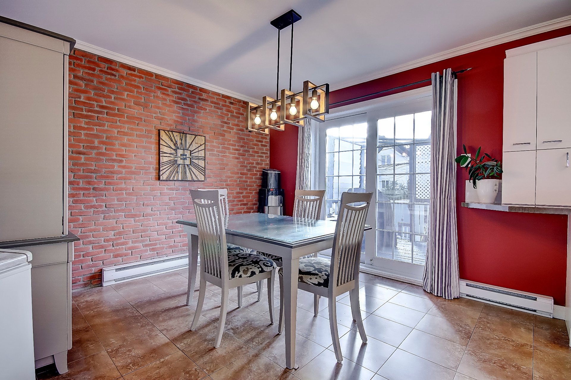 Photo - Dining room