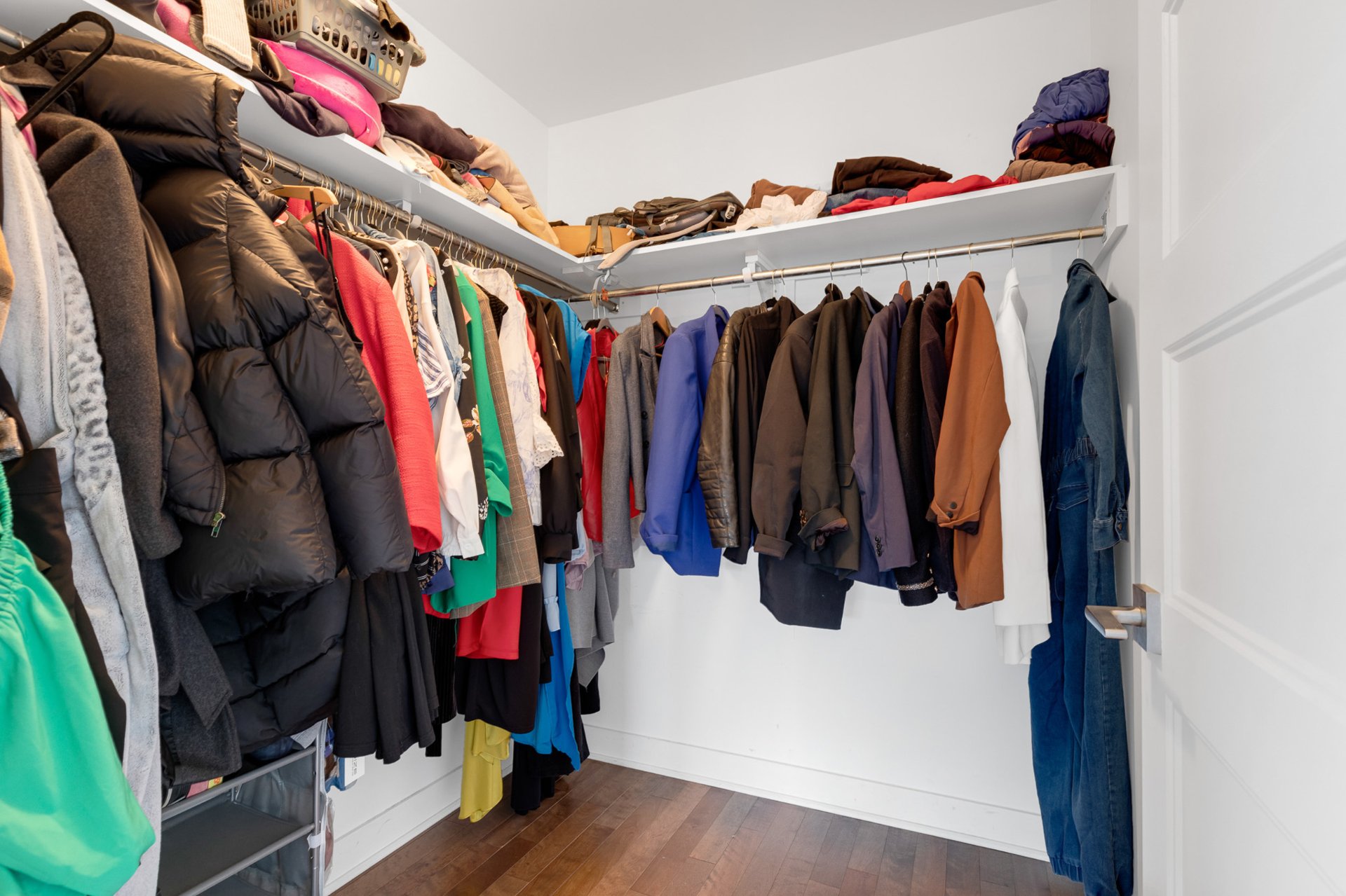 Walk-in closet