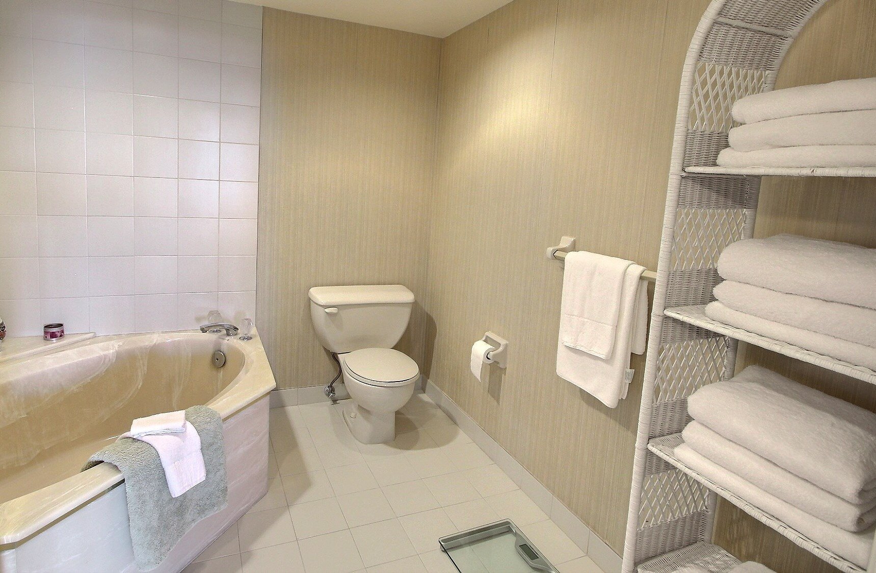 Ensuite bathroom