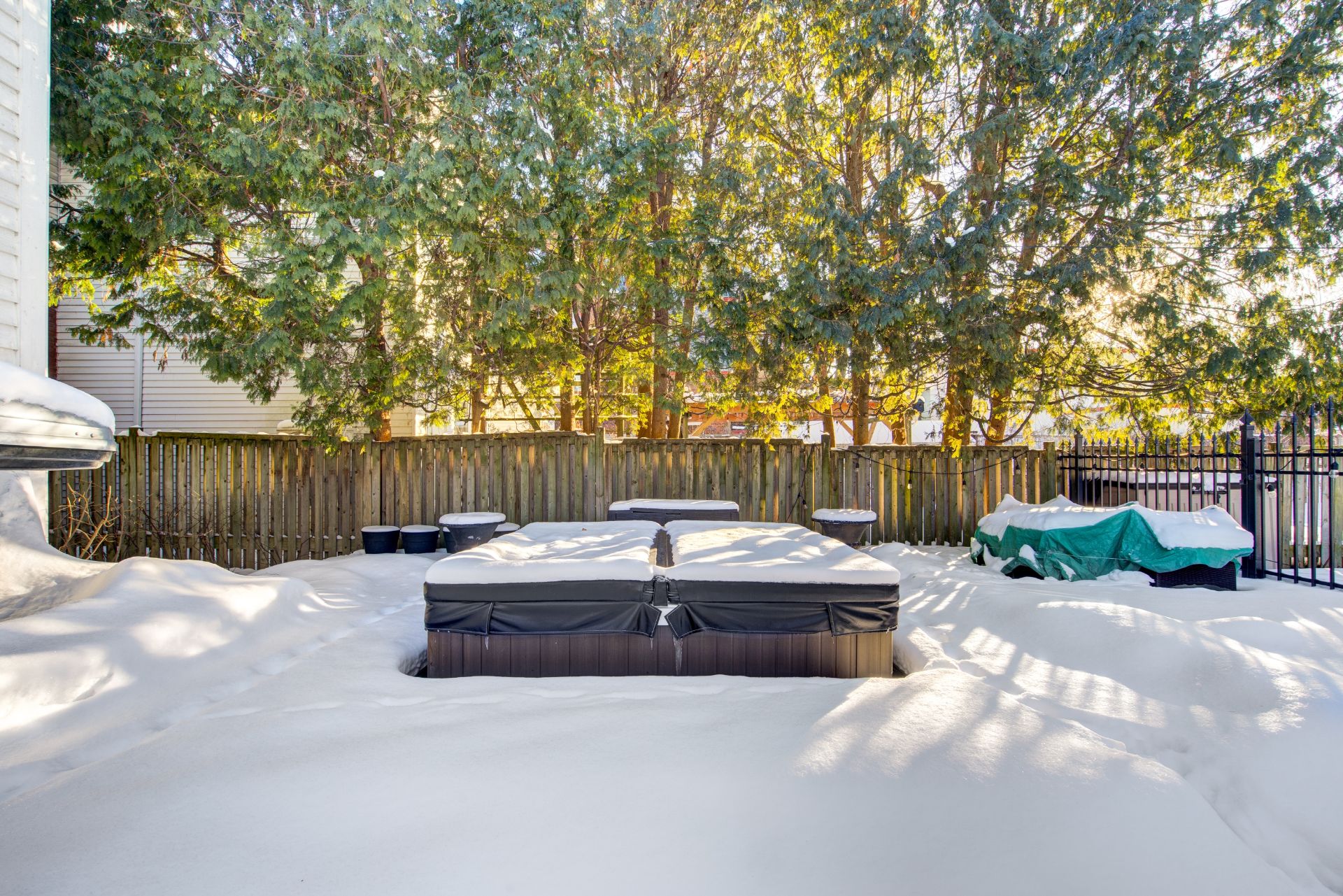 Hot tub