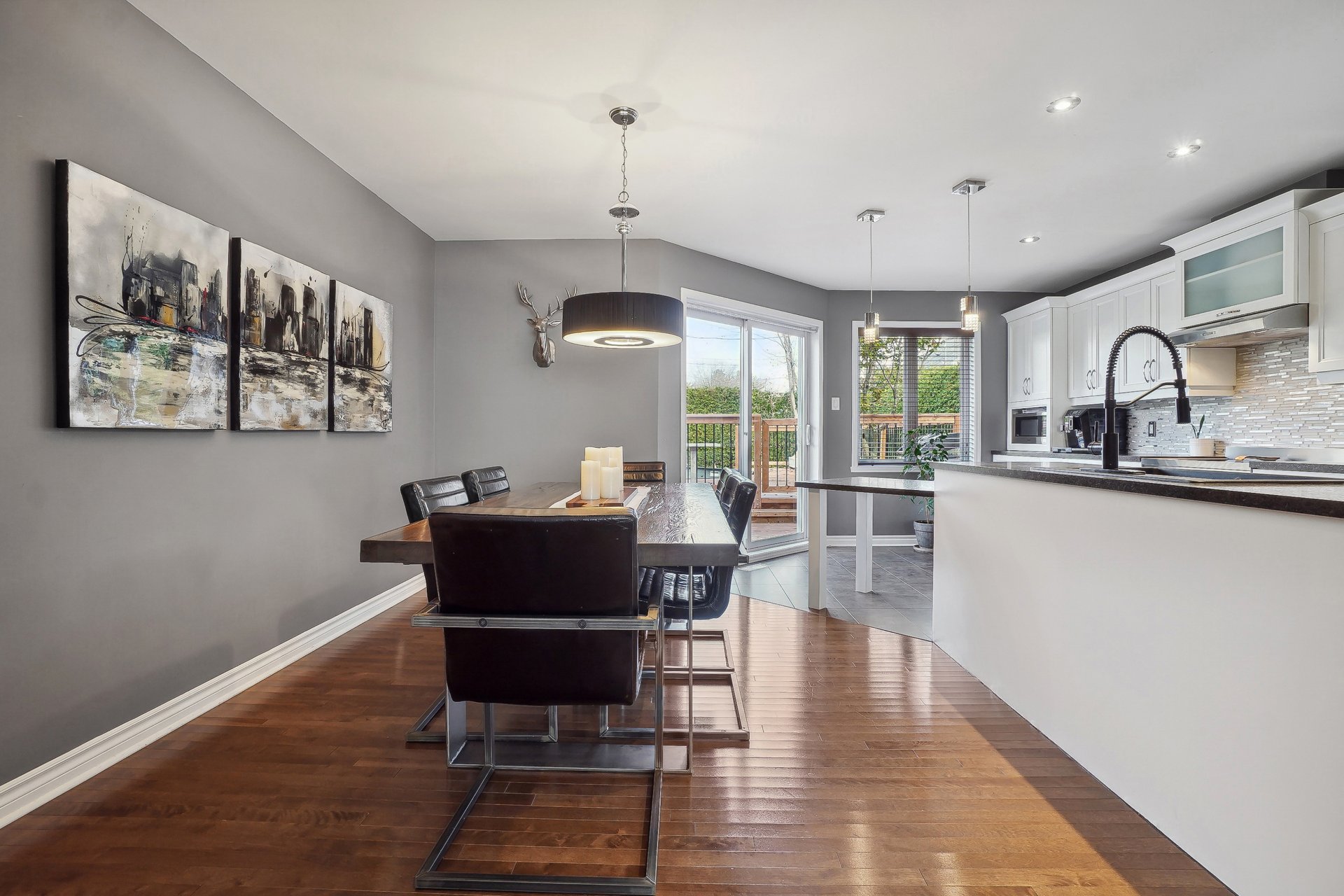 Photo - Dining room