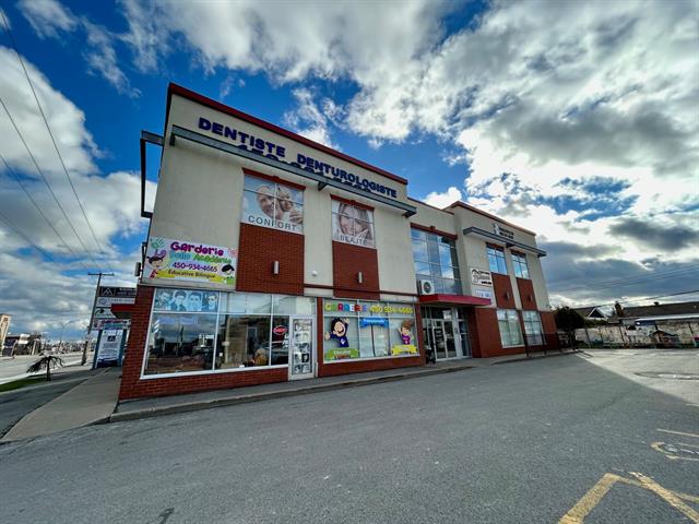 maison à vendre Laval (Chomedey)