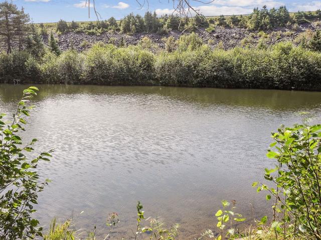 Accès au plan d'eau