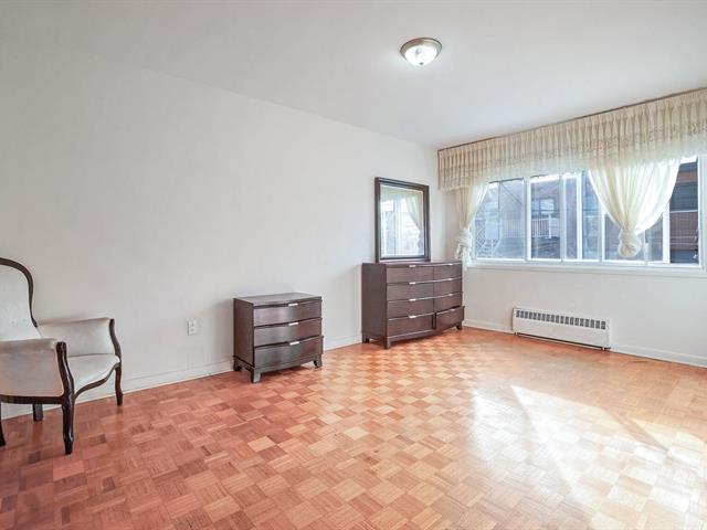 Duplex à vendre, Montréal (Saint-Léonard)