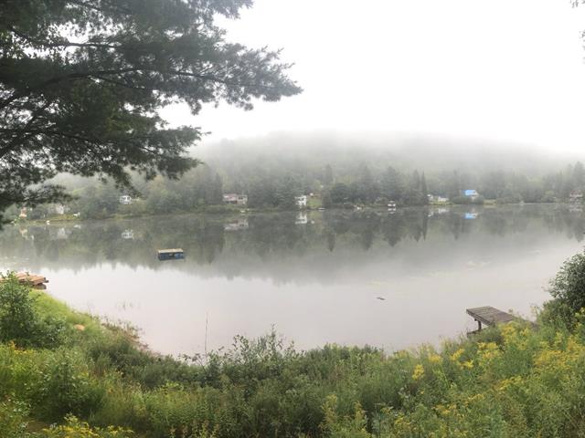 Vue sur l'eau