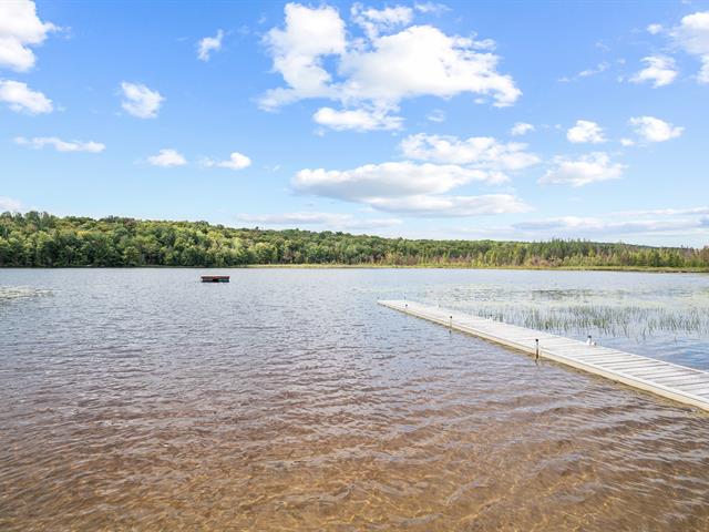 Accès au plan d'eau