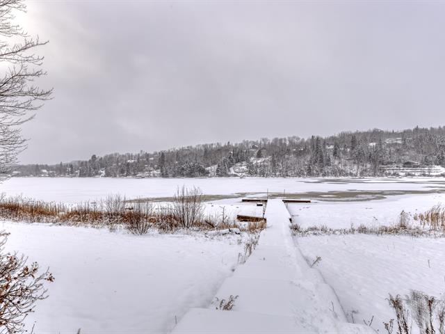 Vue sur l'eau